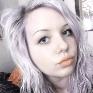 Meet your Posher, Abbie